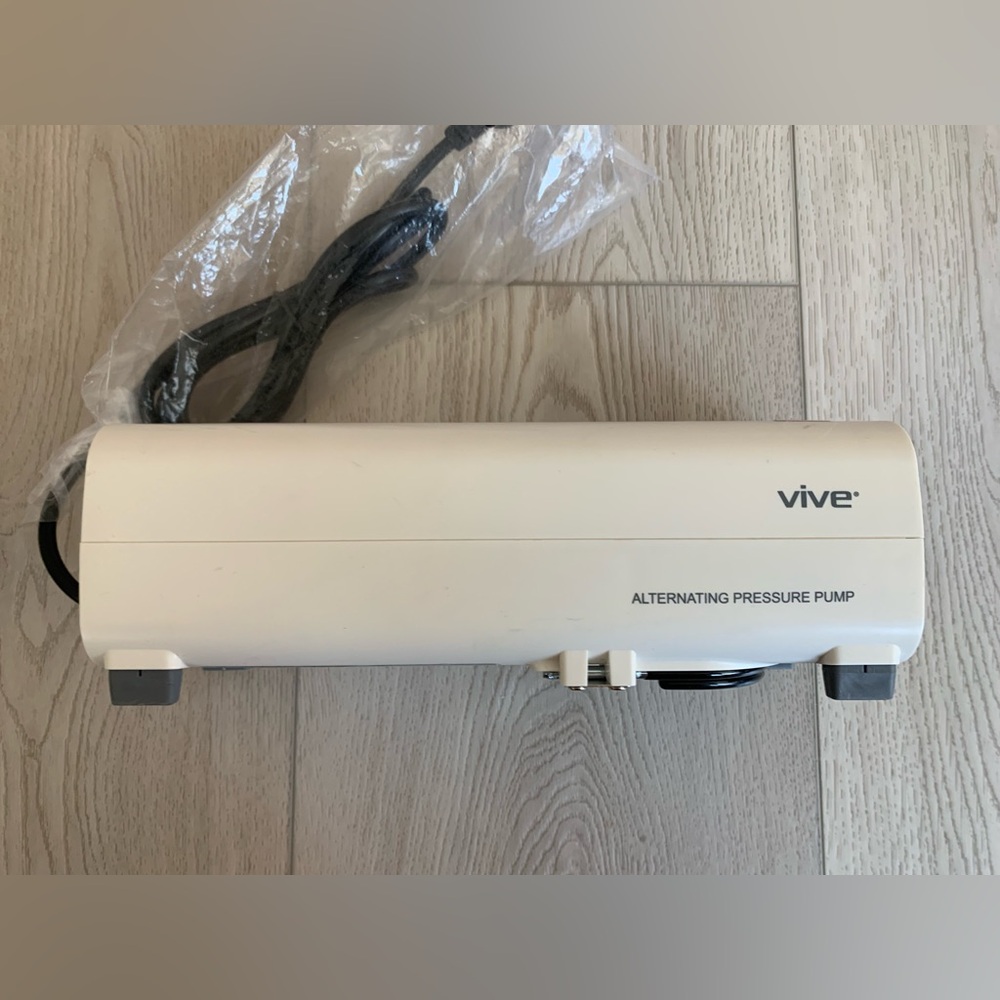 VIVE Health Medical Therapy Alternating Pressure Pump Adjustable (PUMP ONLY)